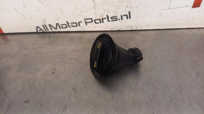 Begagnade Oljepåfyllningsrör Audi RS 6 Avant (C7) 4.0 V8 TFSI 32V Pris € 8,00 Marginaltabell erbjuds av TSI-Parts / Allmotorparts B.V.