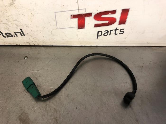 Begagnade Knackningssensor Volkswagen Golf VI (5K1) 2.0 GTI 16V Pris € 8,00 Marginaltabell erbjuds av TSI-Parts / Allmotorparts B.V.