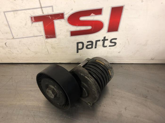 Usados Rodillo tensor correa múltiple Volkswagen Touran (1T1/T2) 1.9 TDI 105 Euro 3 Precio € 17,00 Norma de margen ofrecido por TSI-Parts / Allmotorparts B.V.
