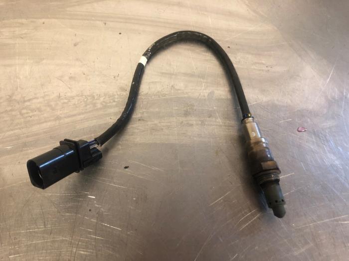 Lambda probe from a Audi A4 Avant (B9) 2.0 TFSI 16V Mild Hybrid Quattro 2020