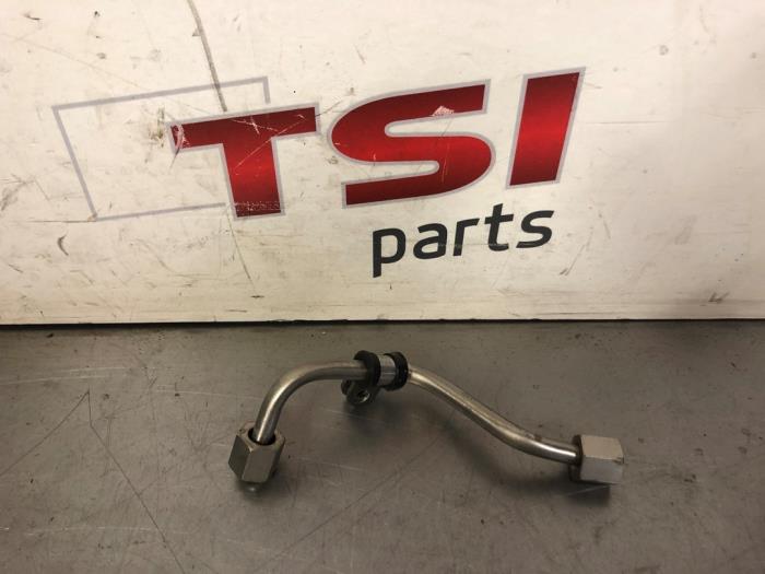 Begagnade Bränsleledning Audi A5 (F53/F5P) 2.0 45 TFSI Mild Hybrid 16V Quattro Pris € 12,00 Marginaltabell erbjuds av TSI-Parts / Allmotorparts B.V.