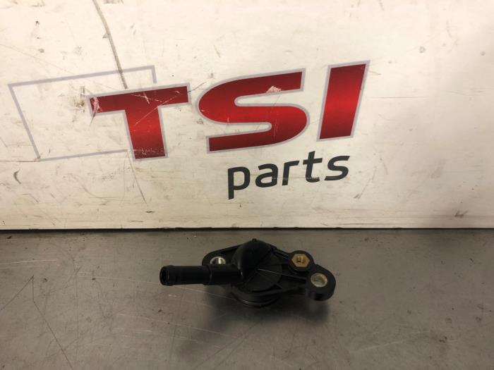 Begagnade Vattenrör Audi A5 (F53/F5P) 2.0 45 TFSI Mild Hybrid 16V Quattro Pris € 8,00 Marginaltabell erbjuds av TSI-Parts / Allmotorparts B.V.