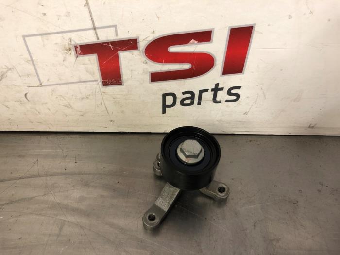 Usados Rodillo correa múltiple Volkswagen Golf VII (AUA) 1.5 TSI Evo BMT 16V Precio € 8,00 Norma de margen ofrecido por TSI-Parts / Allmotorparts B.V.