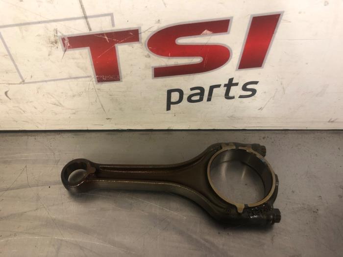 Usados Biela Volkswagen Golf VII (AUA) 1.5 TSI Evo BMT 16V Precio € 83,00 Norma de margen ofrecido por TSI-Parts / Allmotorparts B.V.