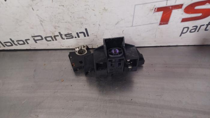 Gebrauchte Sicherung Audi TT (8J3) 2.0 TFSI 16V Preis € 25,00 Margenregelung angeboten von TSI-Parts / Allmotorparts B.V.