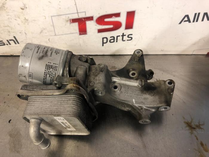 Gebrauchte Ölfiltergehäuse Volkswagen Golf VI (5K1) 1.2 TSI Preis € 41,00 Margenregelung angeboten von TSI-Parts / Allmotorparts B.V.