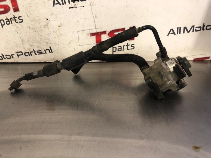 Usagé Pompe de direction Audi A6 (C6) 3.0 V6 24V TFSI Quattro Prix € 33,00 Règlement à la marge proposé par TSI-Parts / Allmotorparts B.V.