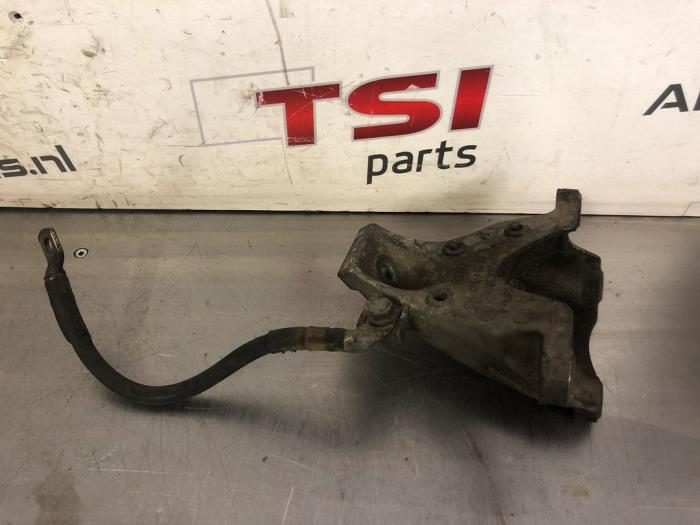Used Engine mount Audi A6 (C6) 3.0 V6 24V TFSI Quattro Price € 21,00 Margin scheme offered by TSI-Parts / Allmotorparts B.V.