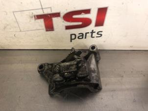 Begagnade Fäste, servostyrningspump Audi A6 (C6) 3.0 V6 24V TFSI Quattro Pris € 9,99 Inklusive moms erbjuds av TSI-Parts / Allmotorparts B.V.