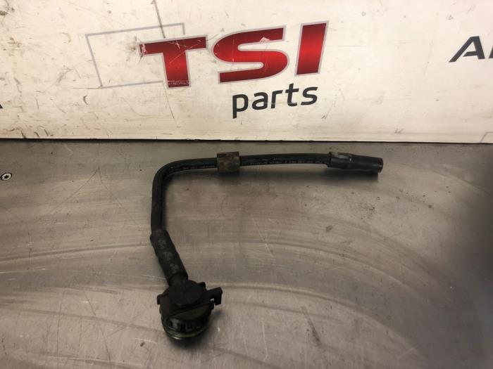 Gebrauchte PCV-ventil Audi A3 Limousine (8VS/8VM) 1.4 TFSI ACT 16V Preis € 8,00 Margenregelung angeboten von TSI-Parts / Allmotorparts B.V.