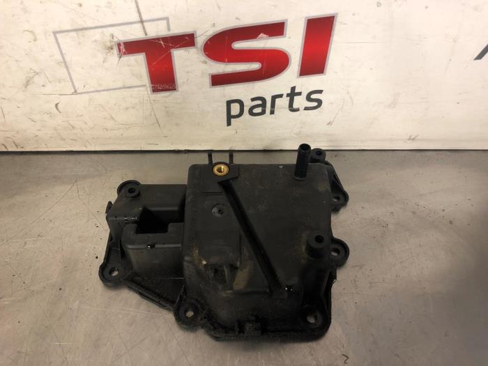 Begagnade PCV-ventil Volkswagen Golf VII (AUA) 1.4 TSI 16V Pris € 12,00 Marginaltabell erbjuds av TSI-Parts / Allmotorparts B.V.