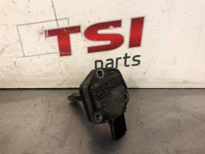 Begagnade Oljenivåsensor Audi Q7 (4LB) 4.2 FSI V8 32V Pris € 8,00 Marginaltabell erbjuds av TSI-Parts / Allmotorparts B.V.