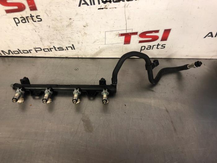 Usagé Distributeur de carburant Volkswagen Golf V (1K1) 1.4 16V Prix € 74,00 Règlement à la marge proposé par TSI-Parts / Allmotorparts B.V.