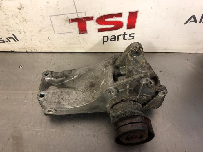 Usados Rodillo tensor correa múltiple Volkswagen Lupo (6X1) 1.0 MPi 50 Precio € 21,00 Norma de margen ofrecido por TSI-Parts / Allmotorparts B.V.
