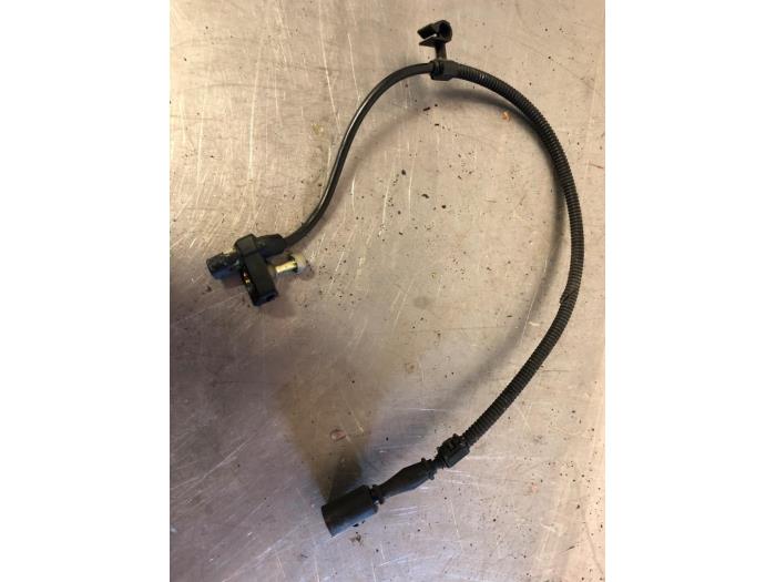 Begagnade Vevaxelsensor Volkswagen Lupo (6X1) 1.0 MPi 50 Pris € 17,00 Marginaltabell erbjuds av TSI-Parts / Allmotorparts B.V.