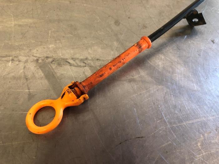 Gebrauchte Ölmessstab Volkswagen Lupo (6X1) 1.0 MPi 50 Preis € 17,00 Margenregelung angeboten von TSI-Parts / Allmotorparts B.V.