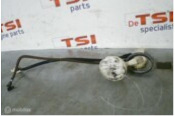 Usagé Pompe à carburant Audi TT (8N3) 3.2 V6 24V Quattro Prix € 41,00 Règlement à la marge proposé par TSI-Parts / Allmotorparts B.V.