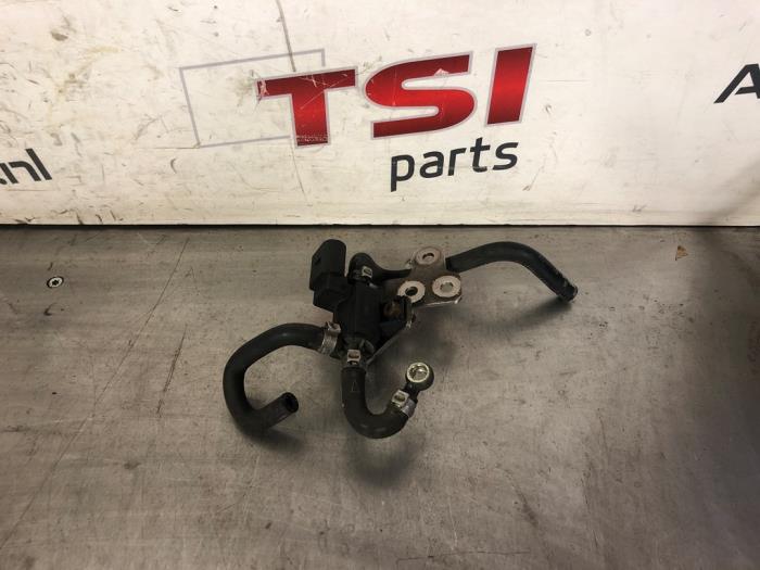 Usagé Régulateur pression turbo Volkswagen Golf VI (5K1) 2.0 GTI 16V Prix € 12,00 Règlement à la marge proposé par TSI-Parts / Allmotorparts B.V.