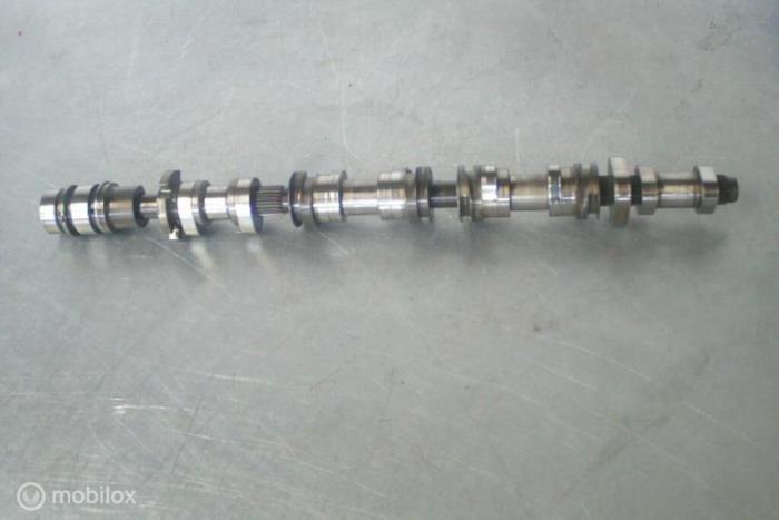 Usagé Arbre à cames Audi S6 Avant (C7) 4.0 V8 TFSI Prix € 245,00 Règlement à la marge proposé par TSI-Parts / Allmotorparts B.V.