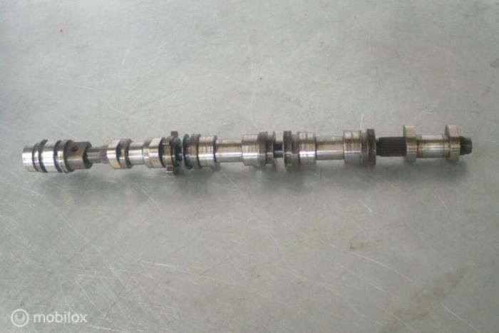 Usagé Arbre à cames Audi S6 (C7) 4.0 V8 TFSI Prix € 245,00 Règlement à la marge proposé par TSI-Parts / Allmotorparts B.V.