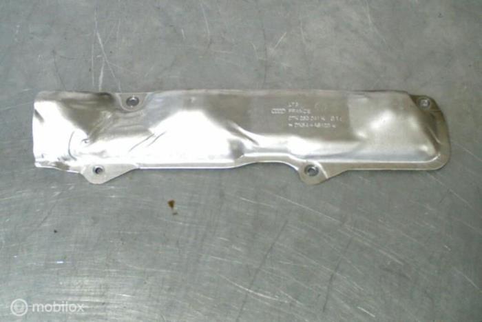 Gebrauchte Hitzeschild Auspuff Audi RS 3 Limousine (8VS/8VM) 2.5 TFSI 20V Quattro Preis € 17,00 Margenregelung angeboten von TSI-Parts / Allmotorparts B.V.