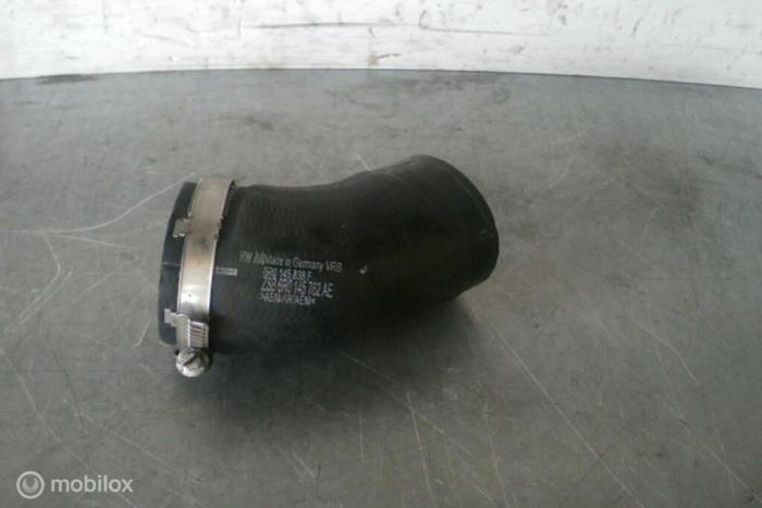 Gebrauchte Intercooler Schlauch Volkswagen Polo V (6R) 2.0 TSI R WRC Street 16V Preis € 21,00 Margenregelung angeboten von TSI-Parts / Allmotorparts B.V.