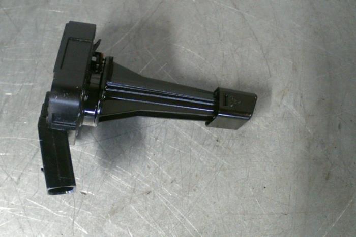 Begagnade Oljenivåsensor Seat Exeo (3R2) 1.8 TSI 16V Pris € 21,00 Marginaltabell erbjuds av TSI-Parts / Allmotorparts B.V.