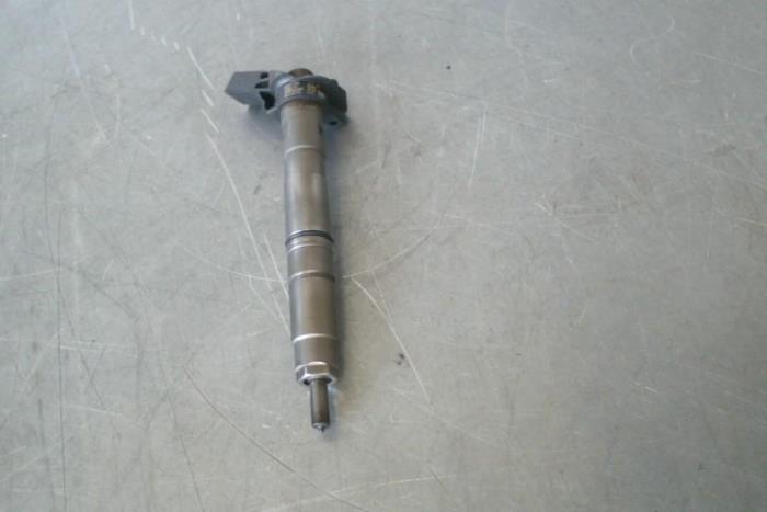 Usagé Injecteurs Audi Q5 (8RB) 3.0 TDI V6 24V Quattro Prix € 66,00 Règlement à la marge proposé par TSI-Parts / Allmotorparts B.V.