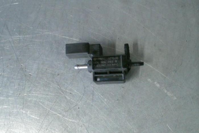 Begagnade Insugsrör Audi RS6 Pris € 17,00 Marginaltabell erbjuds av TSI-Parts / Allmotorparts B.V.