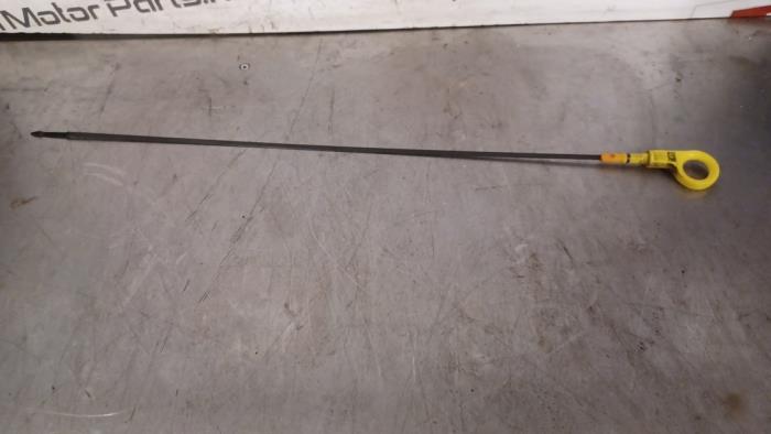 Gebrauchte Ölmessstab Volkswagen Golf VII (AUA) 1.4 GTE 16V Preis € 8,00 Margenregelung angeboten von TSI-Parts / Allmotorparts B.V.
