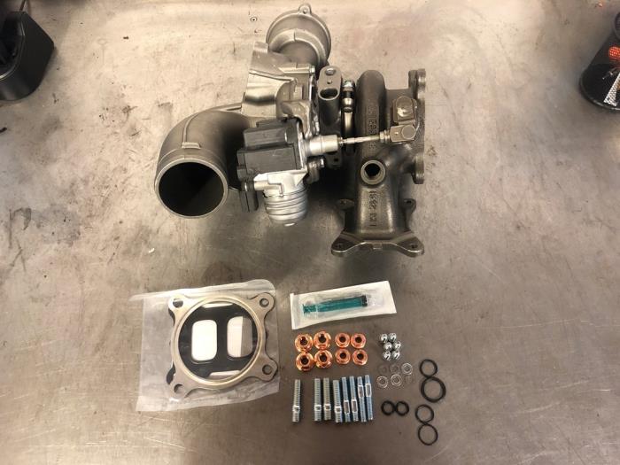Skontrolowane Turbo Audi A4 (B8) 1.8 TFSI 16V Quattro Cena € 907,50 Z VAT oferowane przez TSI-Parts / Allmotorparts B.V.
