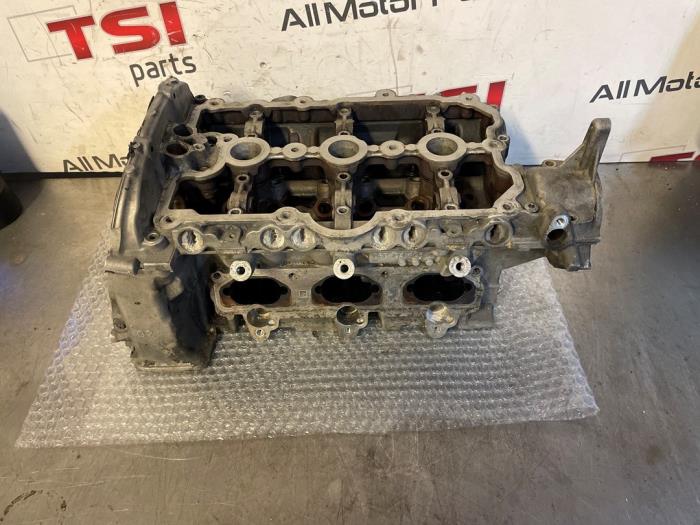 Begagnade Topplock Audi S4 (B8) S4 3.0 TFSI V6 24V Pris € 331,00 Marginaltabell erbjuds av TSI-Parts / Allmotorparts B.V.