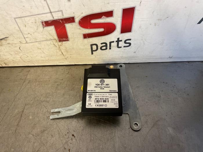 Używane Modul (rózne) Volkswagen Eos (1F7/F8) 2.0 TFSI 16V Cena € 33,00 Procedura marży oferowane przez TSI-Parts / Allmotorparts B.V.