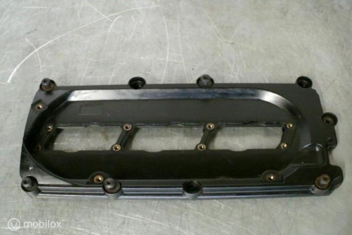Rocker cover