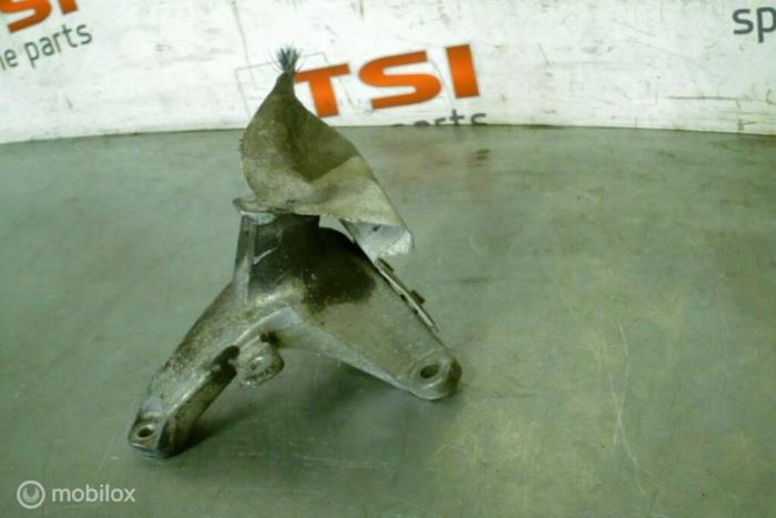 Used Engine mount Audi A6 (C7) 3.0 V6 24V TFSI Quattro Price € 17,00 Margin scheme offered by TSI-Parts / Allmotorparts B.V.