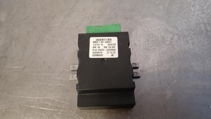 Usagé Module pompe carburant BMW M3 (E90) 4.0 V8 32V Prix € 83,00 Règlement à la marge proposé par TSI-Parts / Allmotorparts B.V.