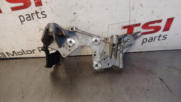 Fuel pump bracket