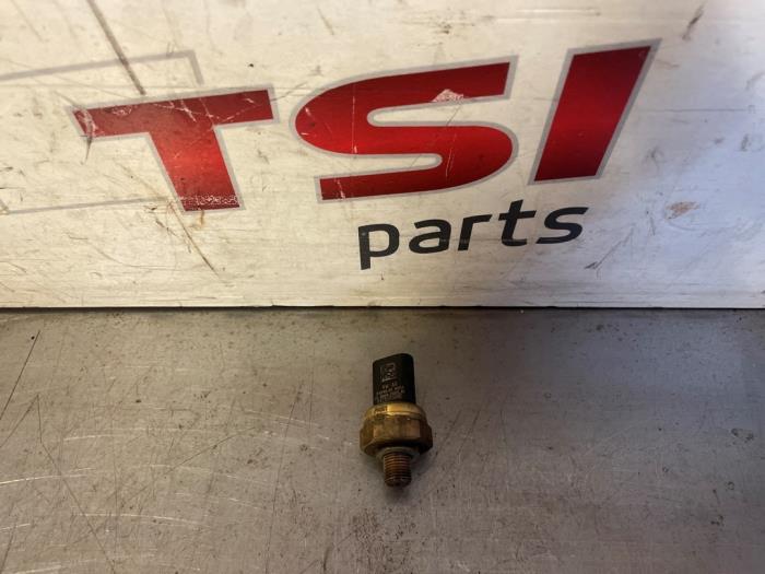 Begagnade Oljetryckssensor Audi A3 Sportback (8YA) 1.5 35 TFSI 16V Mild Hybrid Pris € 12,00 Marginaltabell erbjuds av TSI-Parts / Allmotorparts B.V.