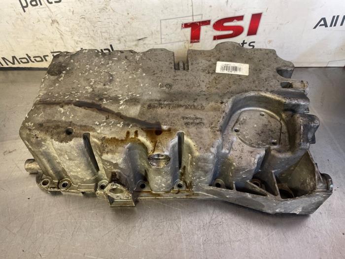 Usagé Couvercle carter Volkswagen Golf V (1K1) 2.0 GTI 16V Prix € 33,00 Règlement à la marge proposé par TSI-Parts / Allmotorparts B.V.