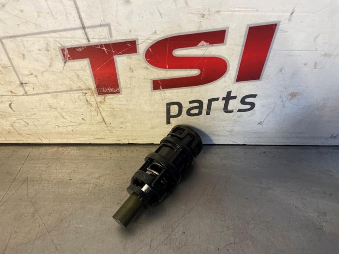 Usados Termostato Volkswagen Touareg 3.0 V6 24V TSI R Precio € 19,50 Norma de margen ofrecido por TSI-Parts / Allmotorparts B.V.