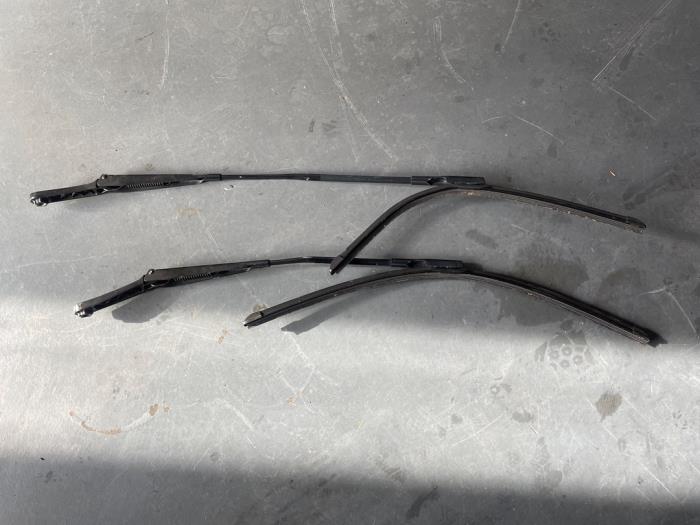 Gebrauchte Scheibenwischerarm-Set Audi A6 Avant (C7) 3.0 TDI V6 24V Quattro Preis € 24,00 Margenregelung angeboten von TSI-Parts / Allmotorparts B.V.