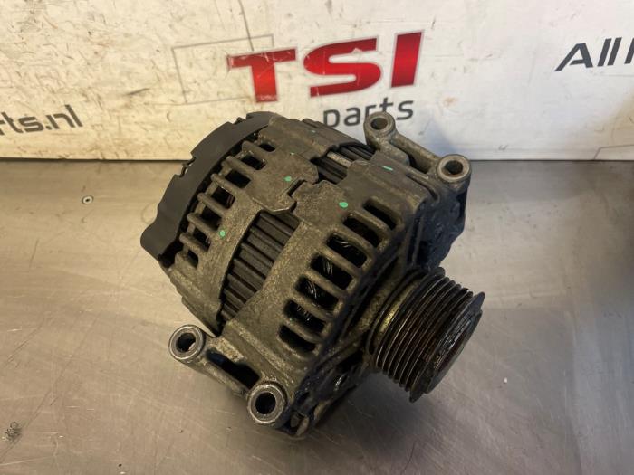 Usagé Dynamo Audi A6 (C6) 3.0 V6 24V TFSI Quattro Prix € 58,00 Règlement à la marge proposé par TSI-Parts / Allmotorparts B.V.