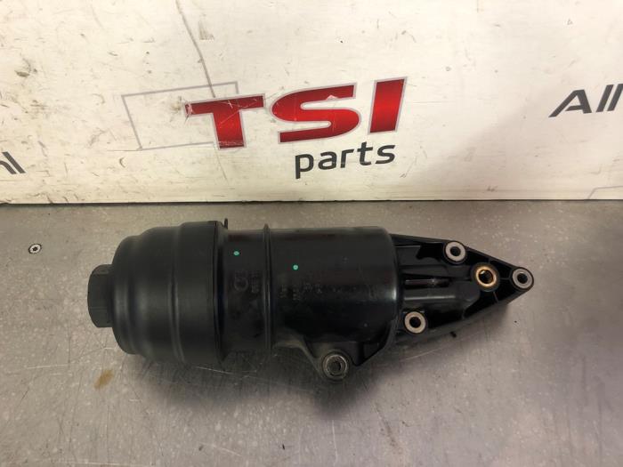 Gebrauchte Ölfiltergehäuse Audi A6 (C6) 3.0 V6 24V TFSI Quattro Preis € 33,00 Margenregelung angeboten von TSI-Parts / Allmotorparts B.V.