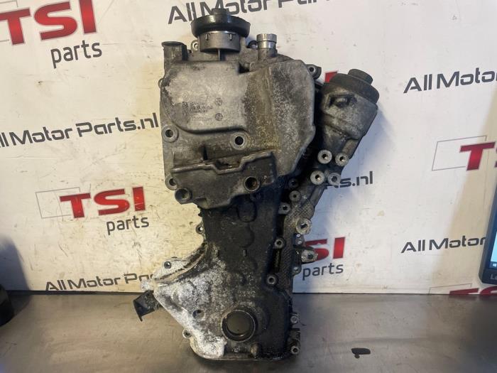 Usagé Couvercle de distribution Volkswagen Golf V (1K1) 1.4 TSI 140 16V Prix € 83,00 Règlement à la marge proposé par TSI-Parts / Allmotorparts B.V.
