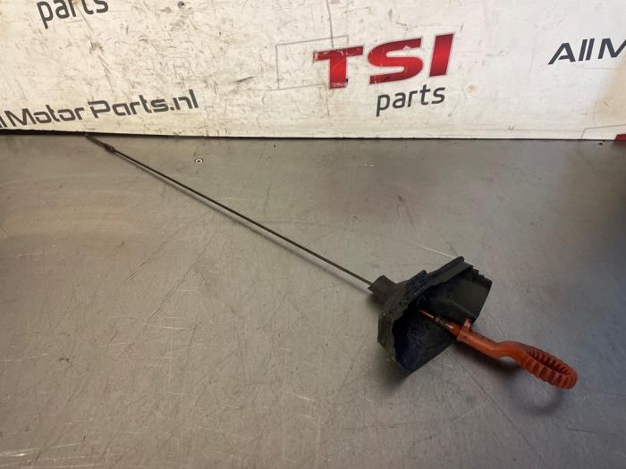 Gebrauchte Ölmessstab Volkswagen Golf VI (5K1) 1.4 TSI 160 16V Preis € 12,00 Margenregelung angeboten von TSI-Parts / Allmotorparts B.V.