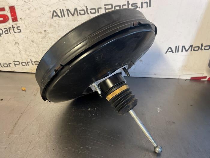 Usagé Servo frein Volkswagen Touran (1T1/T2) 1.4 16V TSI 140 Prix € 21,00 Règlement à la marge proposé par TSI-Parts / Allmotorparts B.V.