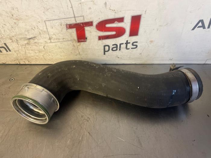 Gebrauchte Intercooler Schlauch Volkswagen Touran (1T1/T2) 1.4 16V TSI 140 Preis € 21,00 Margenregelung angeboten von TSI-Parts / Allmotorparts B.V.