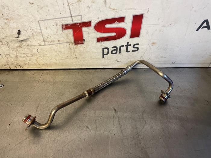 Usagé Conduite de pression d'huile Audi A4 Avant (B9) 2.0 TFSI 16V Prix € 17,00 Règlement à la marge proposé par TSI-Parts / Allmotorparts B.V.