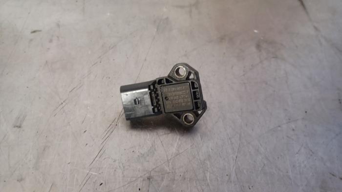 Begagnade Bränsletryckssensor Audi A4 Avant (B9) 2.0 TFSI 16V Pris € 8,00 Marginaltabell erbjuds av TSI-Parts / Allmotorparts B.V.