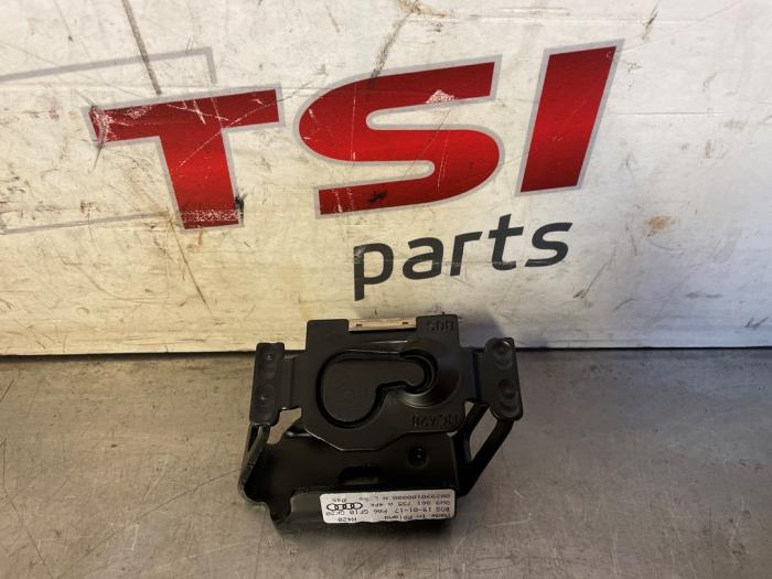 Usagé Divers Audi A4 Avant (B9) 2.0 TFSI 16V Prix € 12,00 Règlement à la marge proposé par TSI-Parts / Allmotorparts B.V.